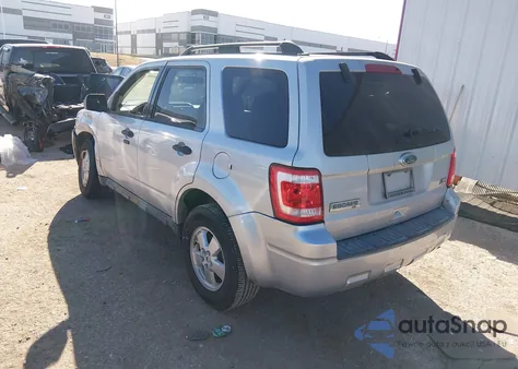 2011 Ford Escape Xlt z USA, uszkodzony, nr VIN 1FMCU0DG7BKB79097
